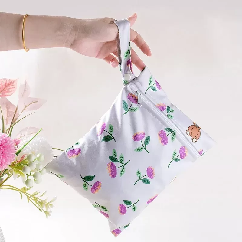 20x25cm Baby Diapers Bag Waterproof PUL Wet Dry Nappy Bag Travel Outdoor Diaper Carry Pack with Zipper Stroller Mini Handbag - תמונה 5